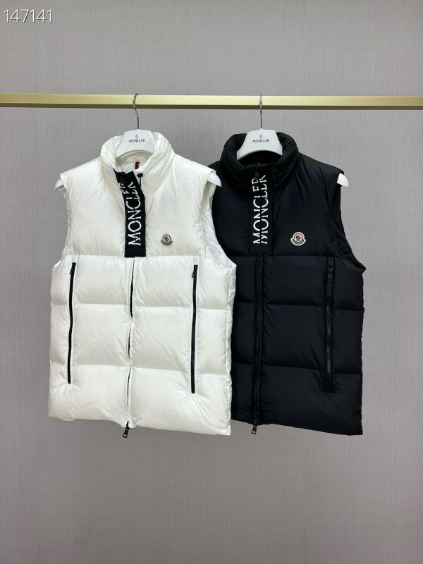 Moncler sz1-5 26yr82